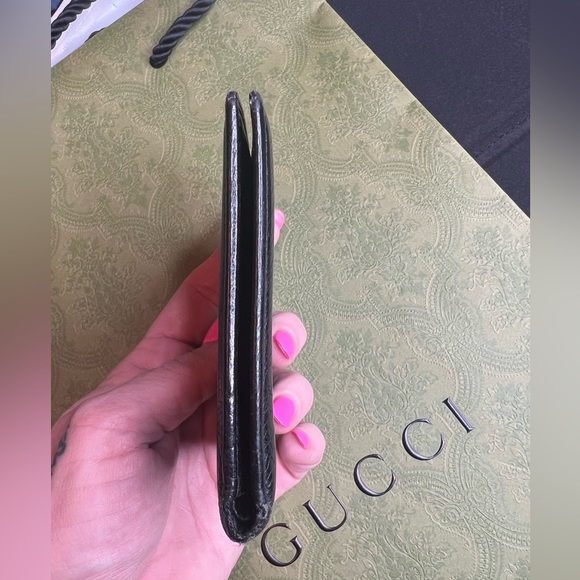 Authentic Gucci Wallet - Picture 10 of 10